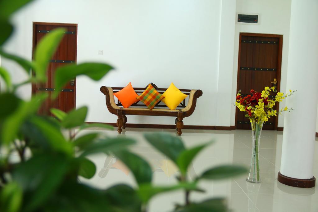 Nivahana Homestay Kandy Bagian luar foto