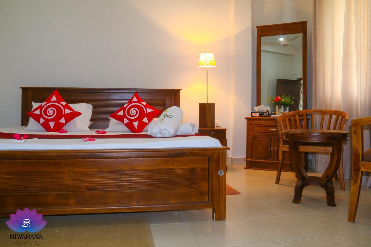 Nivahana Homestay Kandy Bagian luar foto