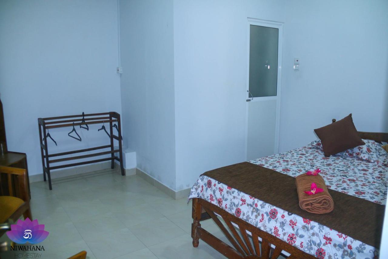 Nivahana Homestay Kandy Bagian luar foto