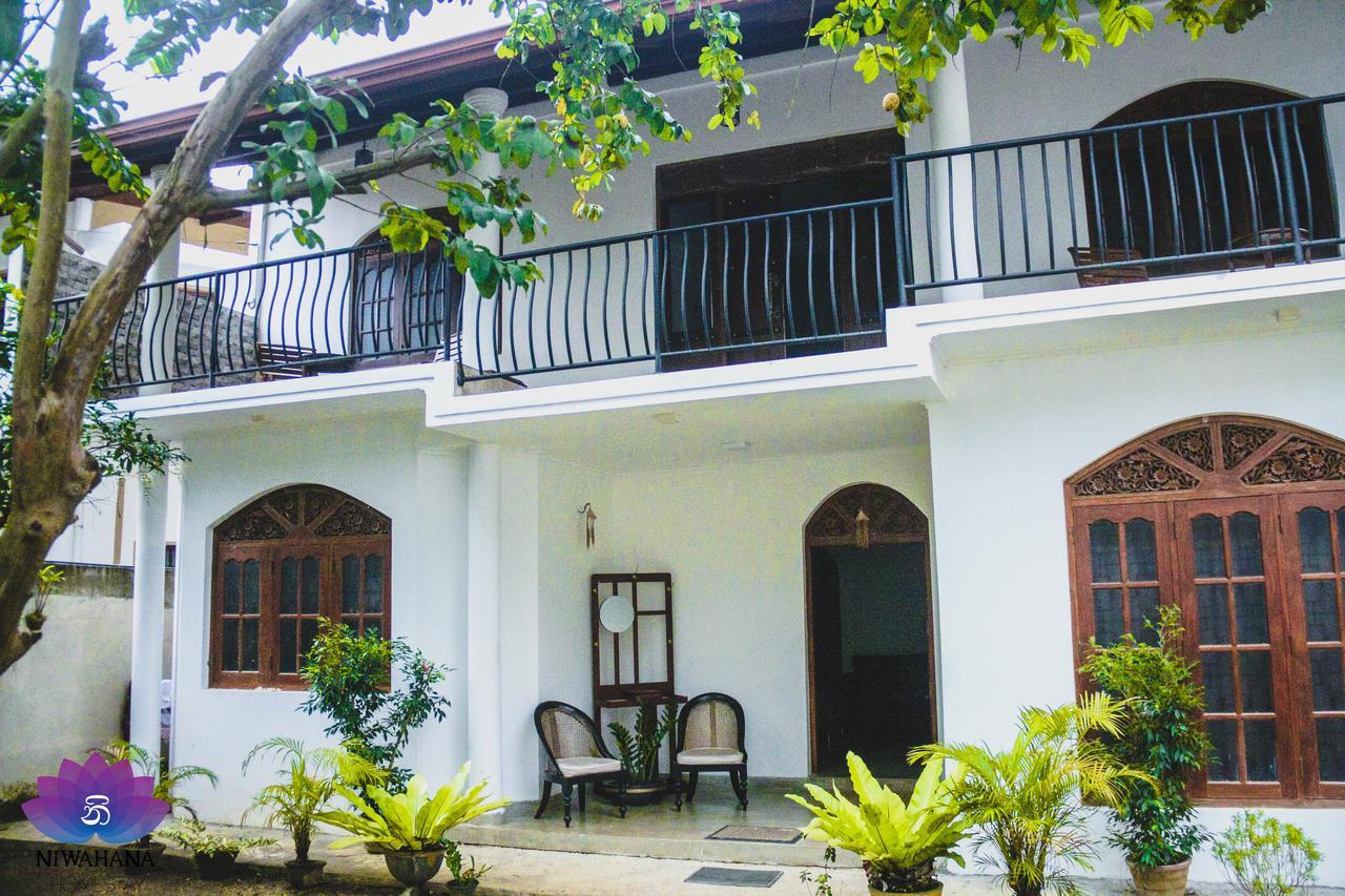 Nivahana Homestay Kandy Bagian luar foto