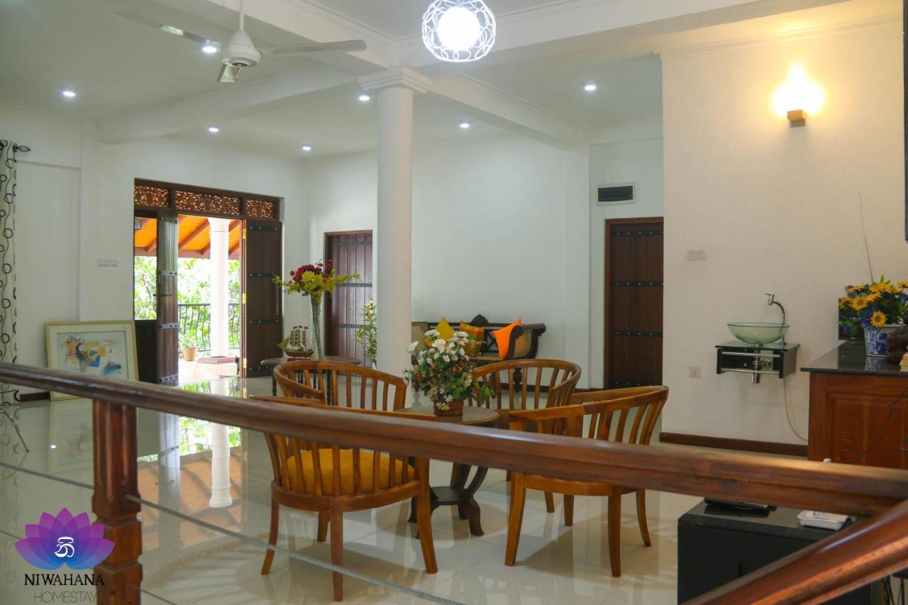Nivahana Homestay Kandy Bagian luar foto