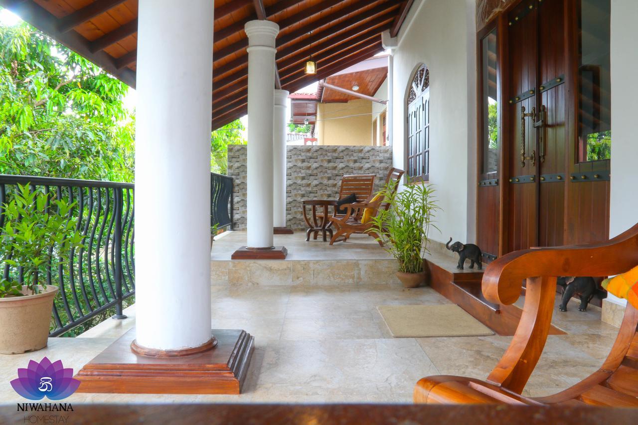 Nivahana Homestay Kandy Bagian luar foto
